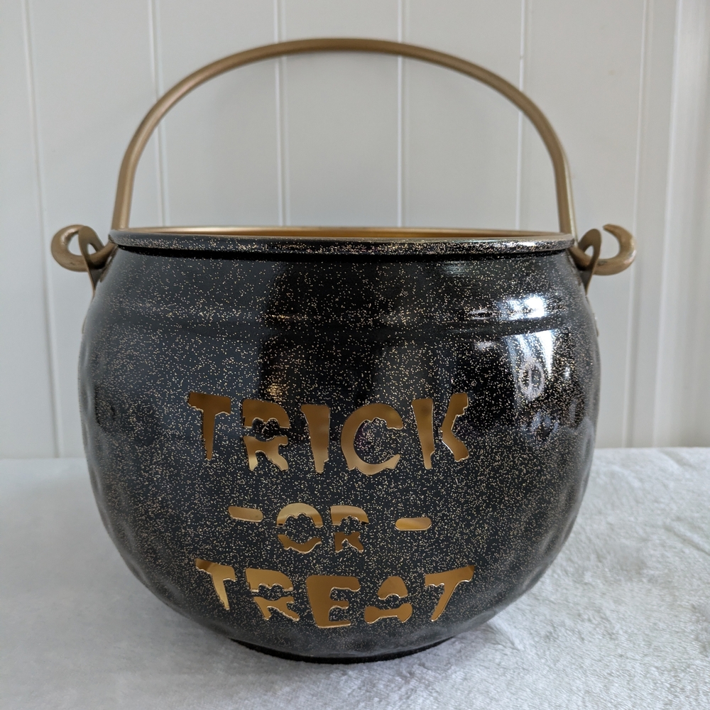 NWOT Cauldron